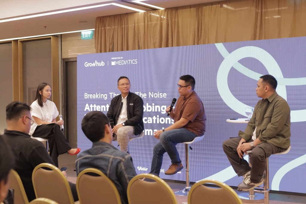 (dari kiri ke kanan) Elia Geraldine – Sr. Digital Media Planner Mediatics, Mohamad Arief Rizky – Digital Marketing Manager Sinarmas, Giovanni Marsie – Product Marketing Manager Google Indonesia, Danny Syah Aryaputra – Chief Marketing Officer Folkative Group,